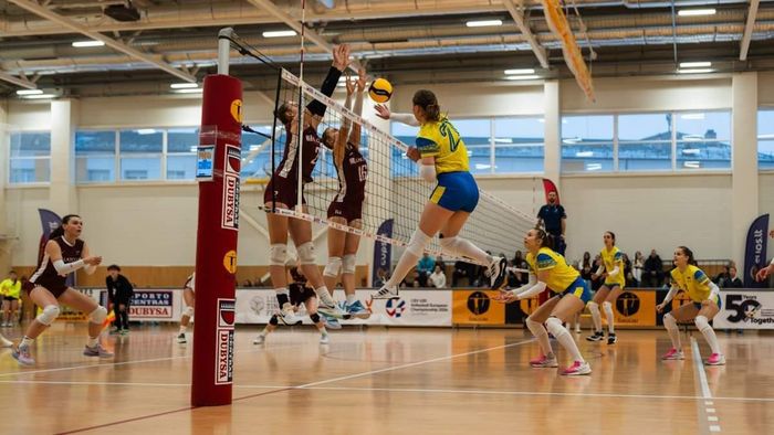 Украина уверенно победила Латвию и квалифицировалась на женский чемпионат Европы по волейболу U-22
