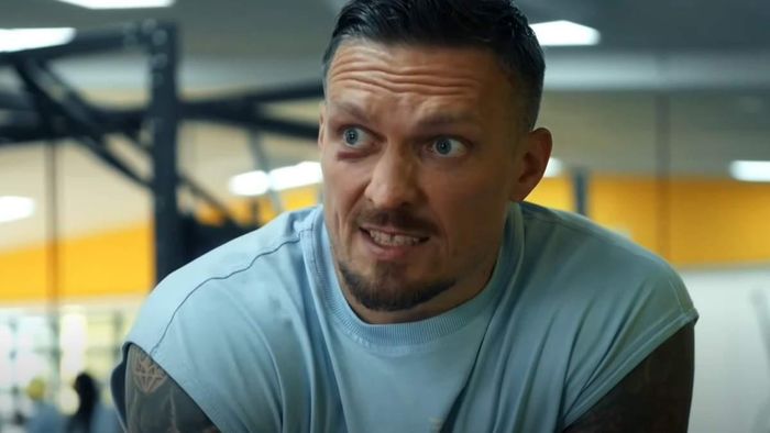 Усик показав, як готується до реваншу з Дюбуа в Іспанії – відео виснажливої роботи