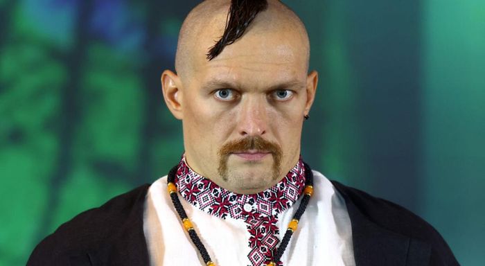"Я закоханий палко, без міри": Усик, Харлан и Подкопаева продекламировали стихотворение Симоненко ко Дню Независимости – (ВИДЕО)