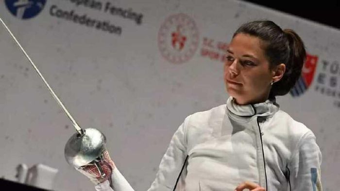 Харькова стала спортсменкою місяця в Україні – вона принесла збірній єдине золото на ЧС з фехтування
