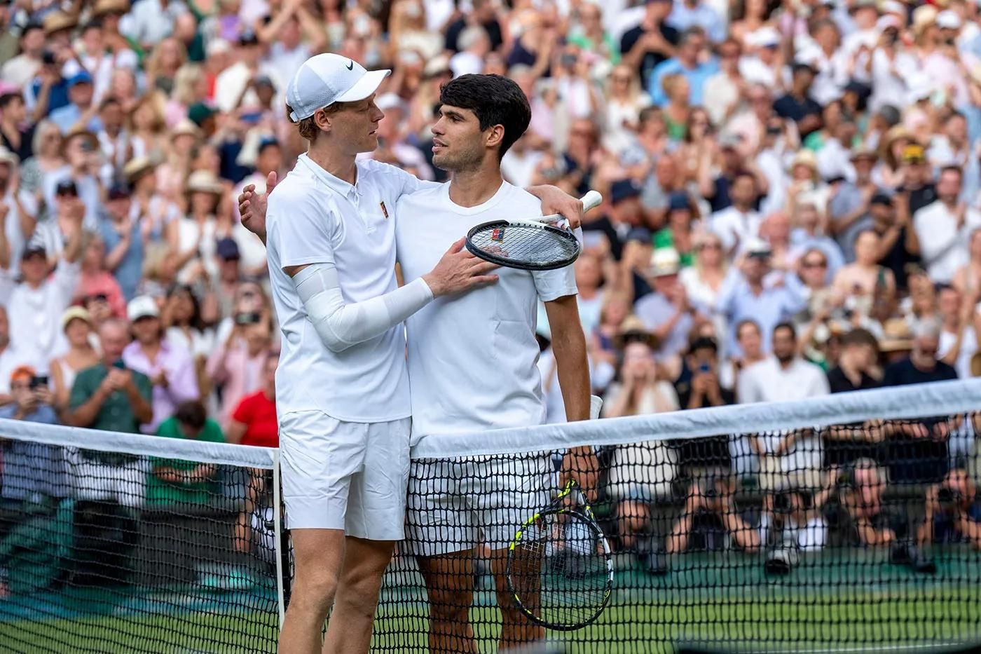 Яннік Сіннер та Карлос Алькарас / Photo by Bob Martin / AELTC