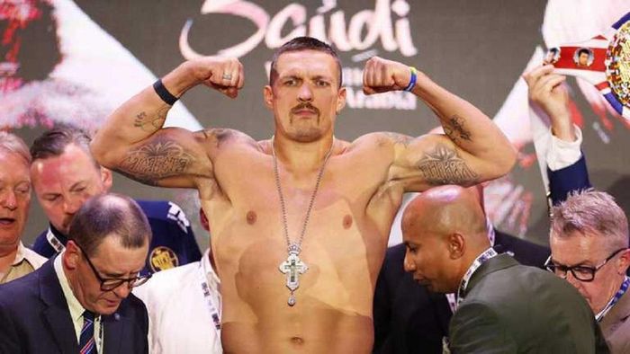 Усик може втретє зустрітися з Ф'юрі після відмови від пояса WBO