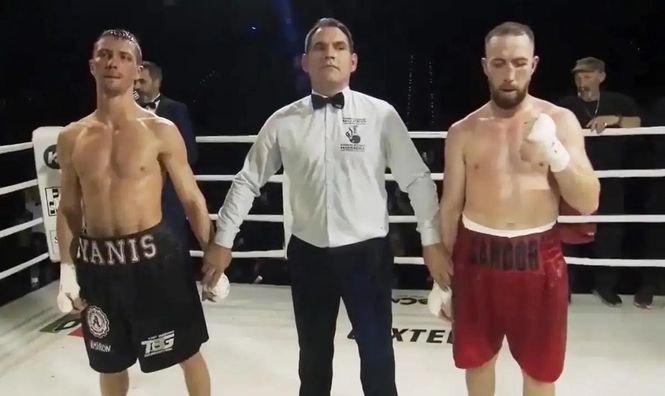 Український чемпіон WBC з розсіченням без шансів програв зірковому іспанцю