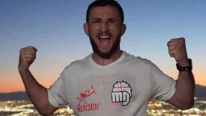 Друг України Двалішвілі втратив титул чемпіона UFC, поступившись скандальному росіянину