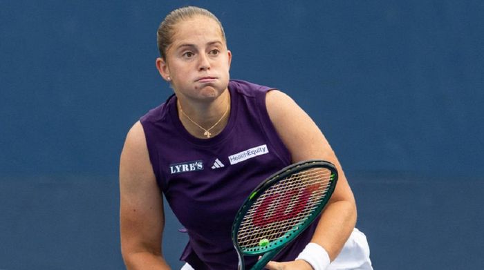 Дочка українського футболіста ледь не прибила суперницю м'ячем на Australian Open – тенісистки на ножах (ВІДЕО)