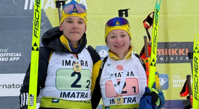 Україна виграла перше золото в біатлонному сезоні – відео емоцій на фініші, гімну та кадри з нагородження