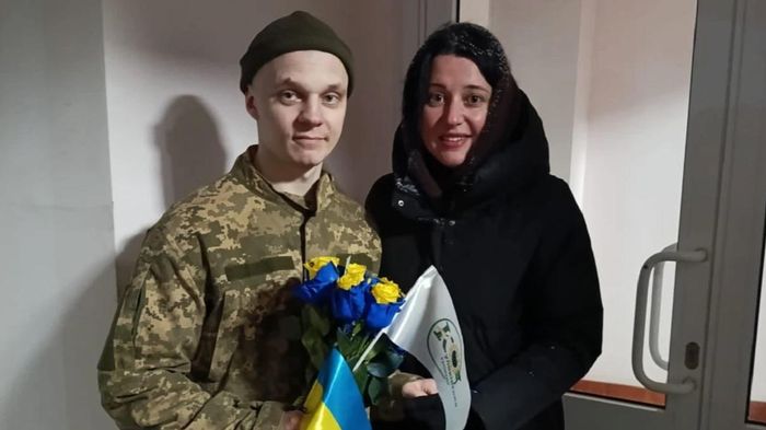 З російського полону повернувся український боксер, який захищав Маріуполь