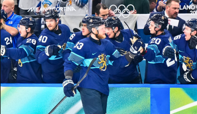 Хокей на Олімпіаді 2026: чинні чемпіони несподівано знищили Швецію, Італія вдруге програла 