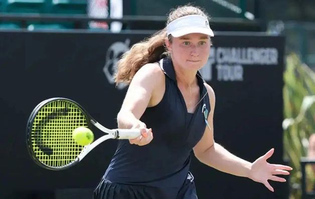 Снігур вирвала путівку до півфіналу WTA 250 після драматичної перемоги над китаянкою