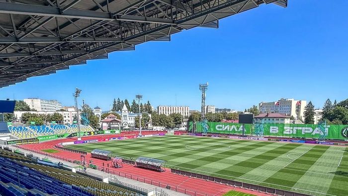 Стадион Полесья пострадал в результате российского обстрела (ФОТО)