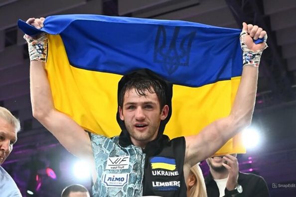 Український боксер не залишив шансів мексиканцю і став чемпіоном світу 