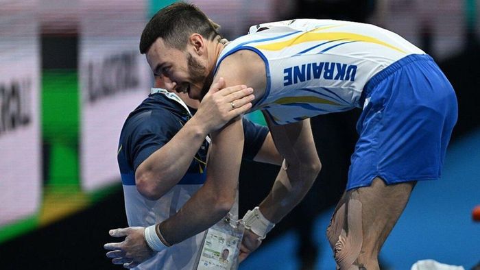 Український гімнаст відмовився від фото з росіянином – Чепурний переміг на етапі Кубка світу