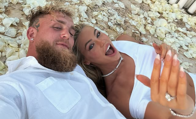 Самая красивая чемпионка Олимпиады получила в подарок машину от Фьюри – брак с Джейком Полом под угрозой