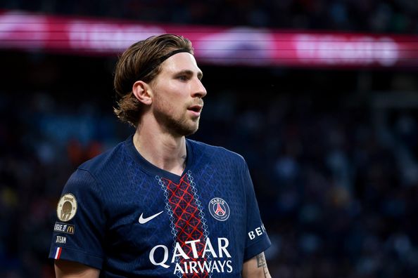 Забарный рискует получить еще одного россиянина в партнеры – ПСЖ может запятнать себя трансфером из армейского клуба