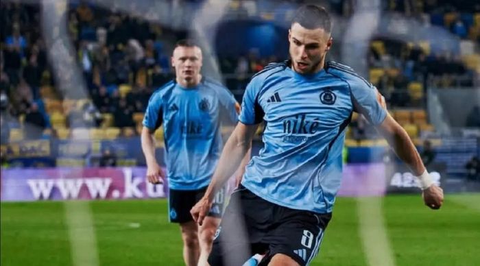 Ліга чемпіонів: команда Кухаревича та Ігнатенка впевнено обіграла клуб українського тренера, екс-динамівець переміг