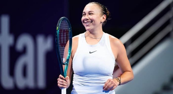 Финалистка US Open пила пиво во время матча против обидчицы Светолиной и шокировала ярким камбеком (ВИДЕО)