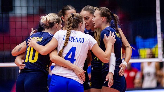 Сборная Украины по волейболу потерпела разгромное поражение от Сербии и вылетела из Евро-2026 среди женщин