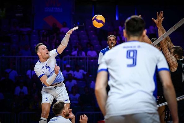 Сборная Украины по волейболу стартует на чемпионате Европы – онлайн-трансляция матча с Израилем