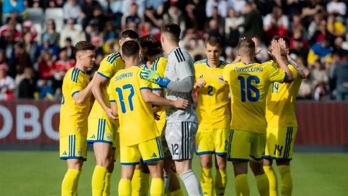 Сборная Украины по футболу отправилась в Венгрию на важный матч Лиги наций (ФОТО)