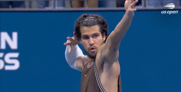 Алькарас обыграл 72-ю ракетку, превзошел Надаля и вышел в 1/16 финала US Open 