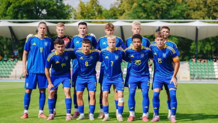 Україна відігралася з 0:2 проти Туреччини та втратила шанс кваліфікуватися на молодіжне Євро з футболу Україна відігралася з 0:2 проти Туреччини та втратила шанс кваліфікуватися на молодіжне Євро з футболу