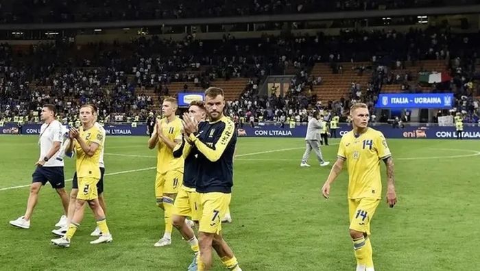 Збірна України з футболу обрала несподіване місце для підготовки до вирішальних матчів Ліги націй Збірна України з футболу обрала несподіване місце для підготовки до вирішальних матчів Ліги націй
