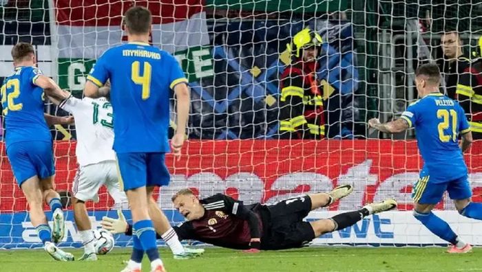 УЄФА жорстко покарав Угорщину за матч з Україною – відома сума штрафу УЄФА жорстко покарав Угорщину за матч з Україною – відома сума штрафу